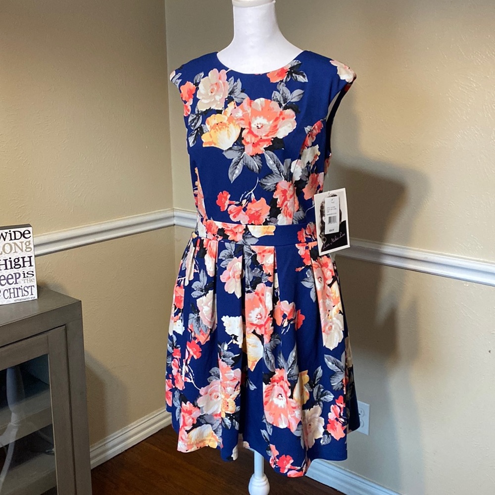 Love Nickie Lee Navy Floral Print Sleeveless Dress